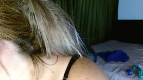 Snapshot of allegra_ferragamo chatting on 12/26/24, 05:15 Ale online show from 12/26/24, 05:15