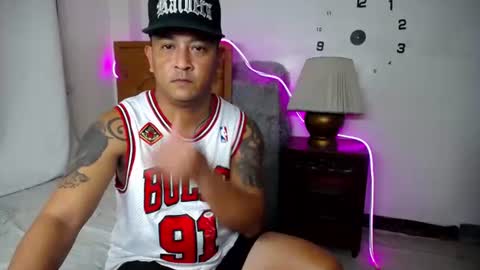 Snapshot of allen_69xx chatting on 07/25/26, 11:52 allen online show from 07/25/26, 11:52