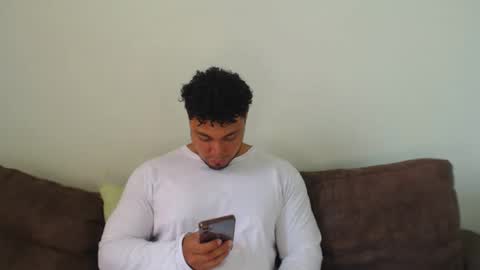 allen_ferrer10 online show from 04/11/26, 05:17