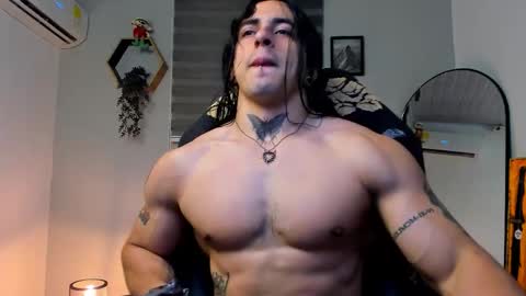 Snapshot of allen_rosse chatting on 09/24/25, 02:04 independent model 3 online show from 09/24/25, 02:04