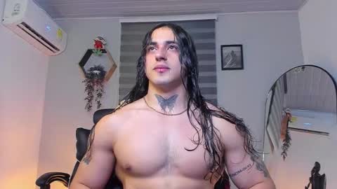 Snapshot of allen_rosse chatting on 02/08/26, 04:05 independent model 3 online show from 02/08/26, 04:05