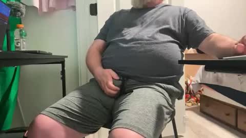 Allergictolove online show from 11/30/25, 11:31