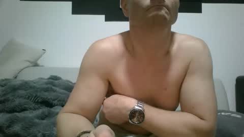 Snapshot of alles594462 chatting on 10/01/25, 03:01 alles594462 online show from 10/01/25, 03:01