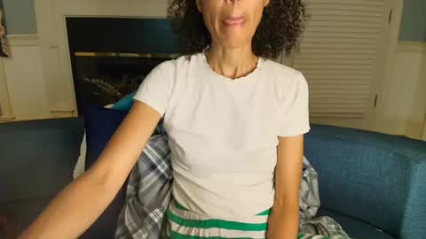 wishlist on bio online show from 09/16/25, 02:45