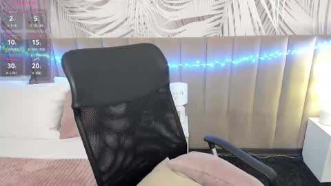 Snapshot of alli_zi chatting on 03/10/25, 05:22 Blair online show from 03/10/25, 05:22