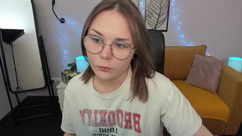 Snapshot of alli_zi chatting on 09/15/25, 03:06 Blair online show from 09/15/25, 03:06