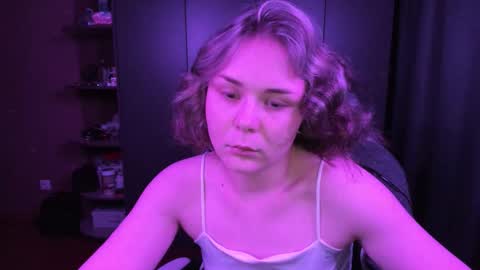 Snapshot of alli_zi chatting on 11/10/25, 05:45 Blair online show from 11/10/25, 05:45