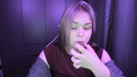 Snapshot of alli_zi chatting on 11/30/25, 10:08 Blair online show from 11/30/25, 10:08