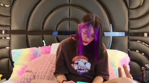 Allicia online show from 01/10/25, 07:21