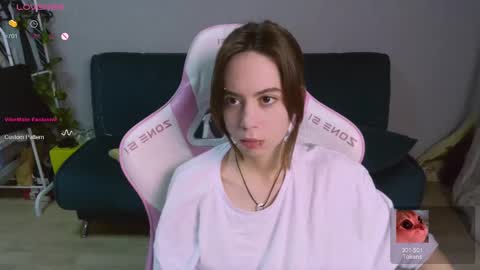 Snapshot of allie_hazie chatting on 12/02/24, 11:40 alice online show from 12/02/24, 11:40