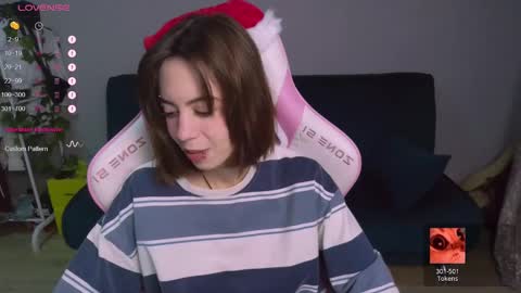 Snapshot of allie_hazie chatting on 12/21/24, 12:09 alice online show from 12/21/24, 12:09