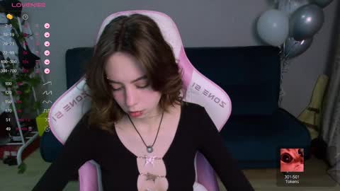 Snapshot of allie_hazie chatting on 02/13/25, 08:03 alice online show from 02/13/25, 08:03