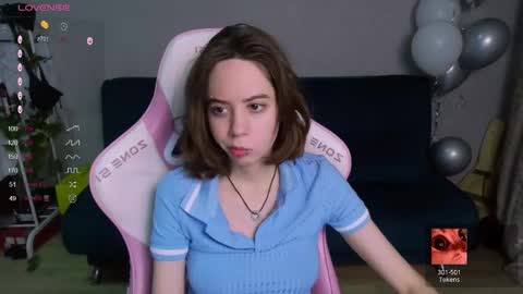 Snapshot of allie_hazie chatting on 02/17/25, 10:25 alice online show from 02/17/25, 10:25