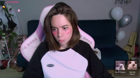 Snapshot of allie_hazie chatting on 03/07/25, 01:20 alice online show from 03/07/25, 01:20