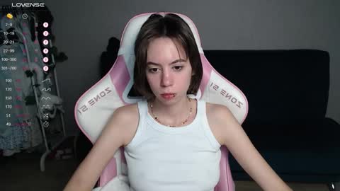 Snapshot of allie_hazie chatting on 09/21/25, 11:50 alice online show from 09/21/25, 11:50