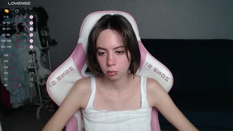 Snapshot of allie_hazie chatting on 09/28/25, 12:05 alice online show from 09/28/25, 12:05