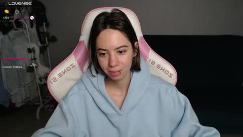 Snapshot of allie_hazie chatting on 10/05/25, 11:57 alice online show from 10/05/25, 11:57