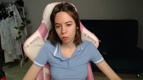 Snapshot of allie_hazie chatting on 01/17/26, 12:59 alice online show from 01/17/26, 12:59