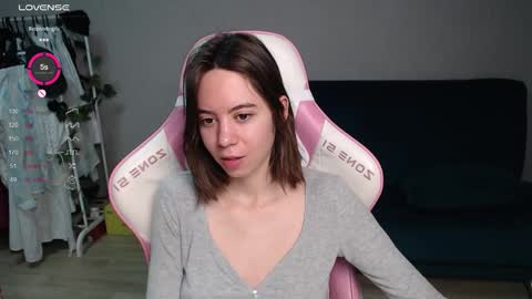 Snapshot of allie_hazie chatting on 02/13/26, 12:50 alice online show from 02/13/26, 12:50