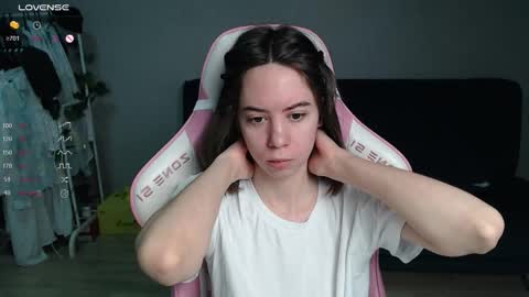 Snapshot of allie_hazie chatting on 03/06/26, 11:34 alice online show from 03/06/26, 11:34