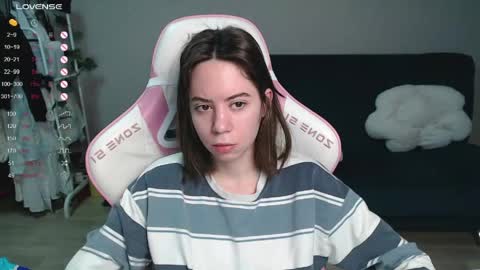 Snapshot of allie_hazie chatting on 03/28/26, 12:10 alice online show from 03/28/26, 12:10
