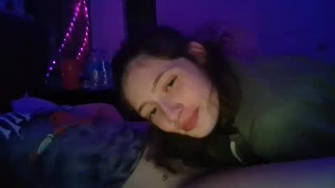 Snapshot of allie_winters18 chatting on 04/23/26, 03:52 Allie Winters online show from 04/23/26, 03:52
