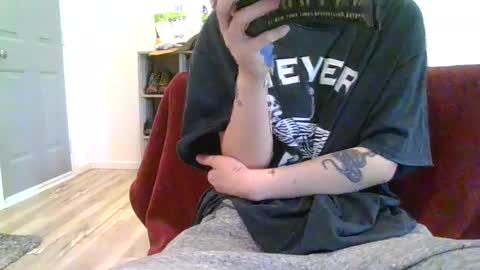 alliebearx online show from 01/30/25, 09:47