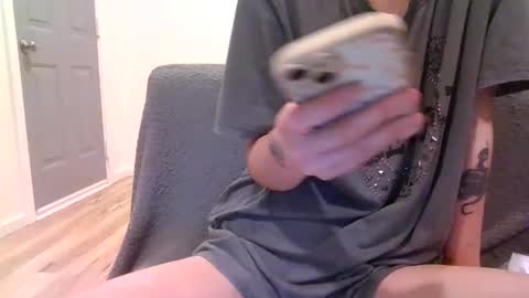 alliebearx online show from 02/12/25, 05:05