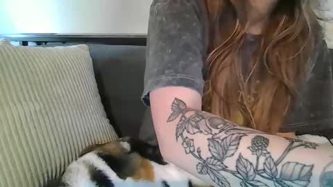 alliebearx online show from 04/27/26, 08:07