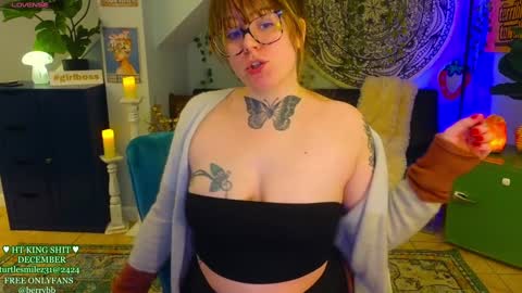 Snapshot of allieberrybb chatting on 12/30/24, 05:55  bb  online show from 12/30/24, 05:55