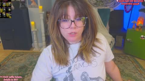 Snapshot of allieberrybb chatting on 01/31/25, 04:59  bb  online show from 01/31/25, 04:59