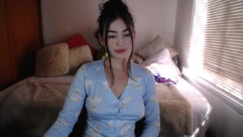 Allie  online show from 12/03/24, 04:06