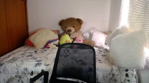 Allie  online show from 12/13/24, 07:10