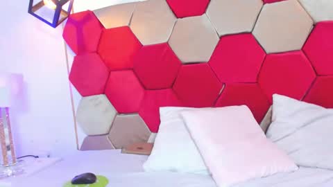 Allison online show from 02/10/25, 01:01