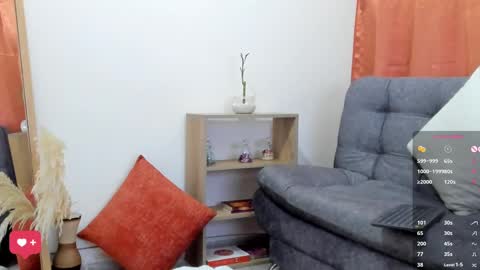 Snapshot of allison0724 chatting on 02/27/25, 10:31 online show from 02/27/25, 10:31