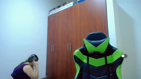 Snapshot of allison_baby_2416 chatting on 12/12/24, 04:59 Alisson online show from 12/12/24, 04:59