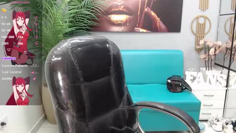 Snapshot of allison_garcia chatting on 10/22/25, 03:23 ALLISON online show from 10/22/25, 03:23