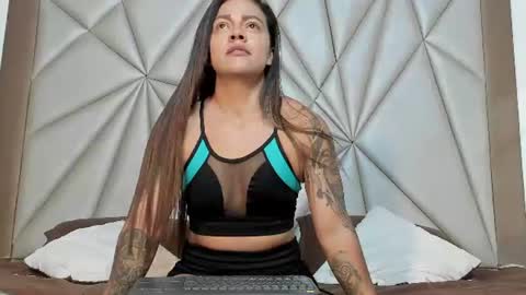 Allison Owenns online show from 07/08/26, 03:44