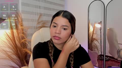 Snapshot of allison_owensxx chatting on 04/10/26, 11:04 Allison online show from 04/10/26, 11:04