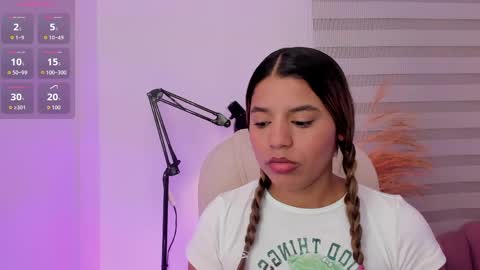 Snapshot of allison_owensxx chatting on 04/15/26, 11:06 Allison online show from 04/15/26, 11:06