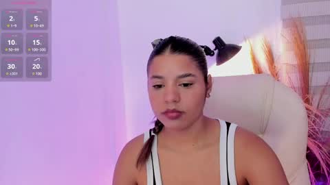 Snapshot of allison_owensxx chatting on 04/23/26, 11:09 Allison online show from 04/23/26, 11:09