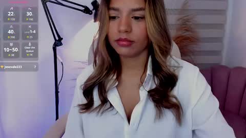 Snapshot of allison_owensxx chatting on 05/19/26, 11:16 Allison online show from 05/19/26, 11:16