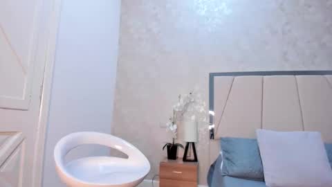 Snapshot of allison_whitee chatting on 03/06/26, 09:11 Allison whitee online show from 03/06/26, 09:11