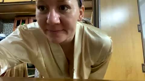 allisonlove2 online show from 04/24/26, 04:20