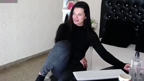 Deea online show from 12/28/24, 08:36