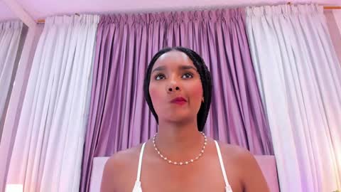 Snapshot of allisonn_bell chatting on 12/31/24, 01:52 Allison online show from 12/31/24, 01:52