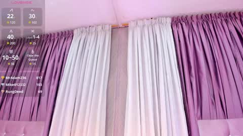 Snapshot of allisonn_bell chatting on 01/17/25, 10:56 Allison online show from 01/17/25, 10:56