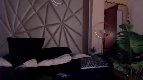 allisonowens_ online show from 11/27/25, 01:13