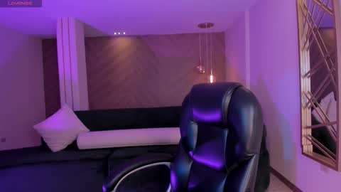 Allison Rogers online show from 11/25/25, 02:33