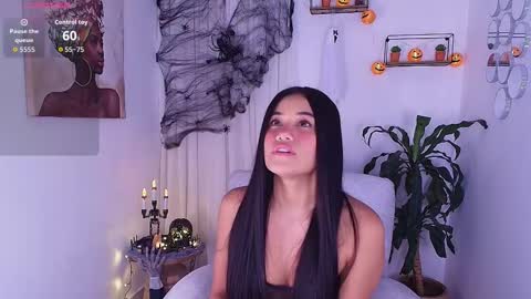 Snapshot of allisxxnn_fox chatting on 10/01/25, 04:07 Allisxn Fox online show from 10/01/25, 04:07
